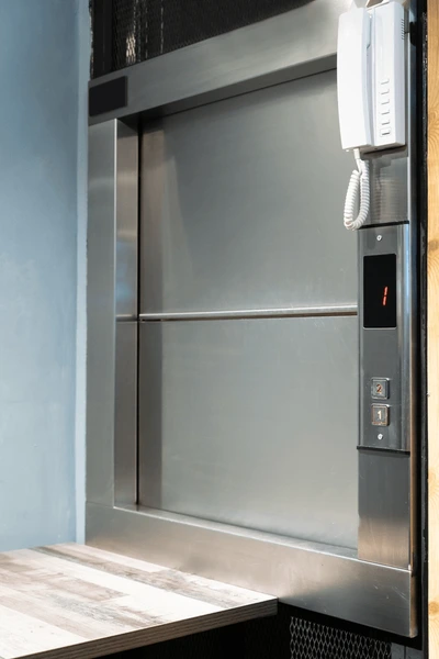 Dumbwaiter